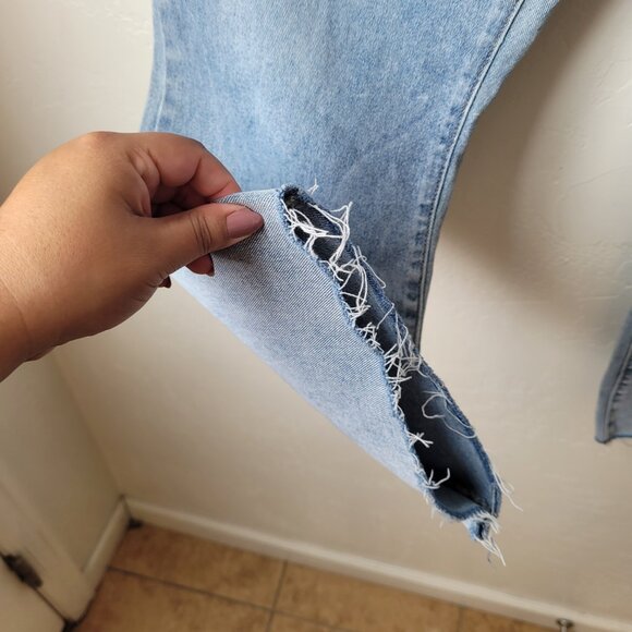 Terra & Sky Plus Size Lightwash Distressed Wide Leg Jeans - Picture 4 of 9